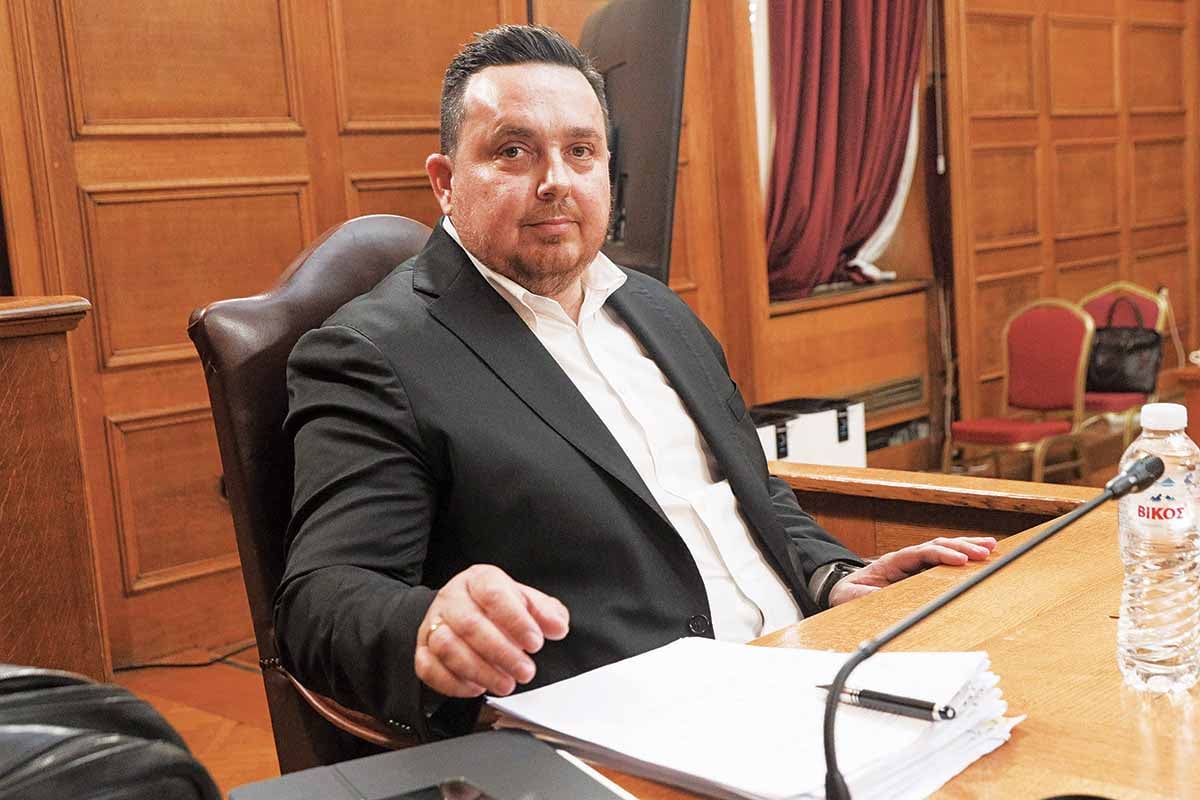 Πληρώνει τον εαυτό του ο Γιάννης Καϊμακάμης!