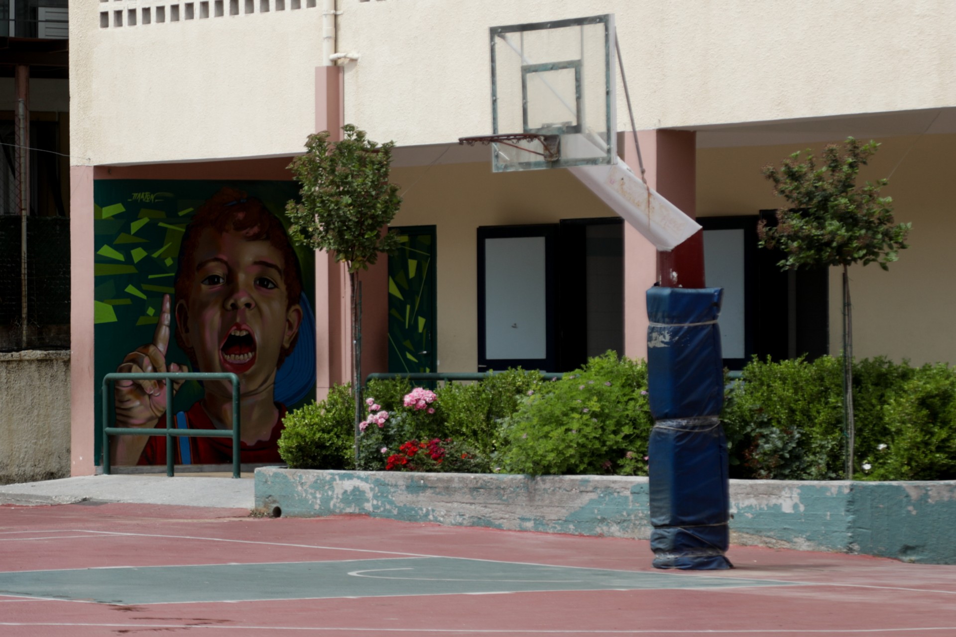 Σοκ στον Ασπρόπυργο – Ανακοίνωση του υπουργείου Παιδείας για τον θάνατο της 10χρονης σε σχολείο (βίντεο)