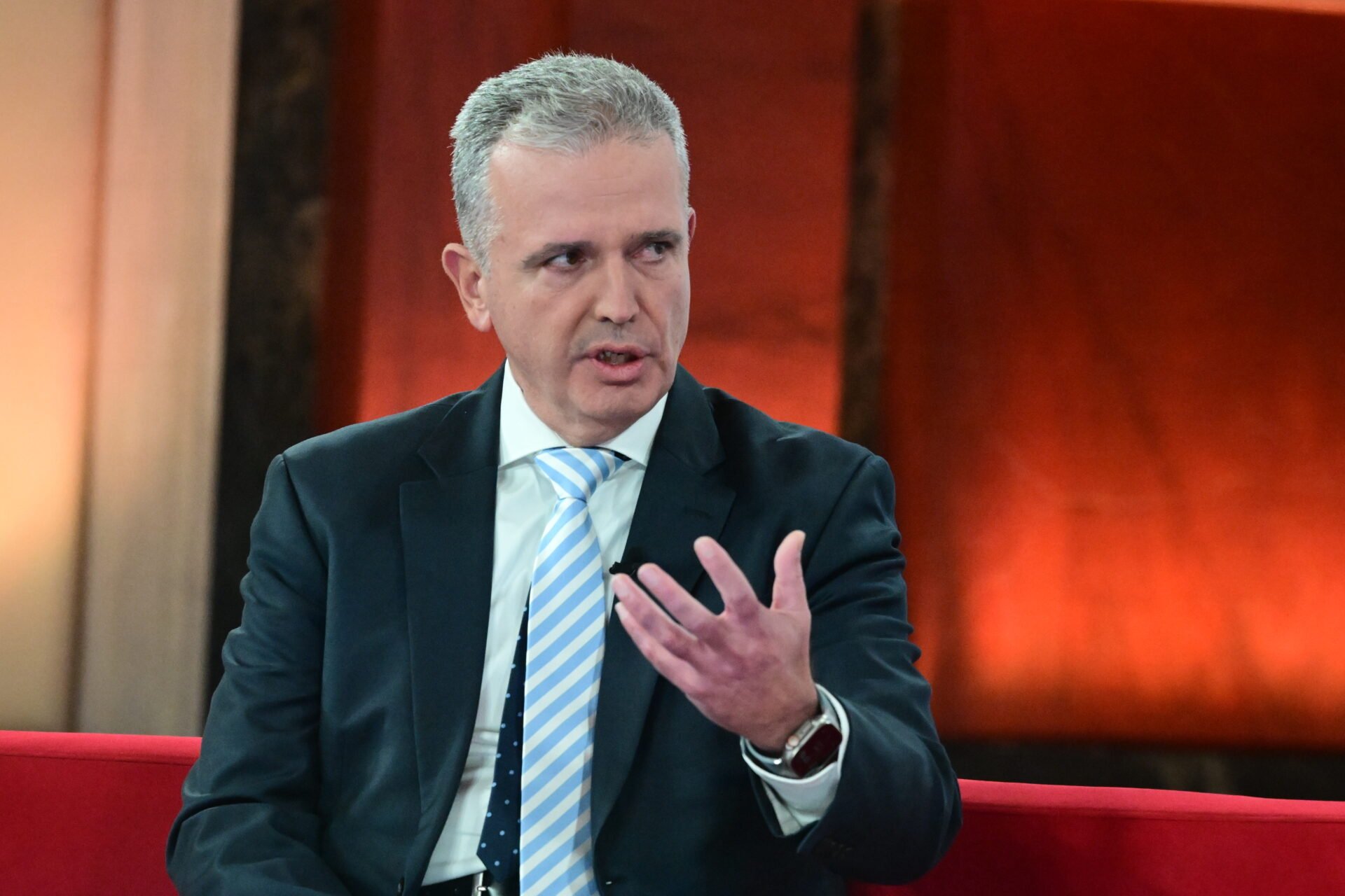 Παραιτήθηκε μετά την κατακραυγή ο Σκλήκας – Σε σύγχυση το Μαξίμου για το εσωκομματικό μπάχαλο