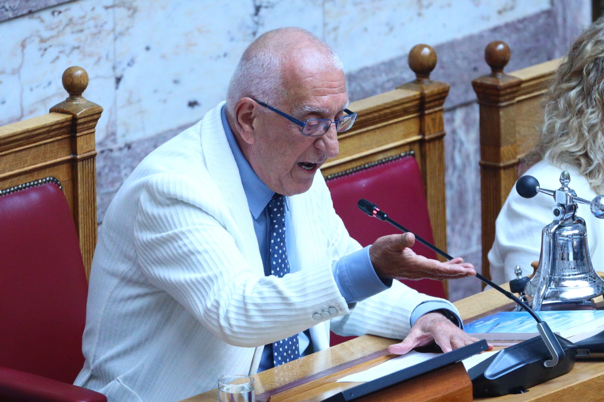 Έκρηξη Κακλαμάνη για τα ΕΛΤΑ: «Παρέλασαν 30 βουλευτές έξαλλοι από το γραφείο μου»