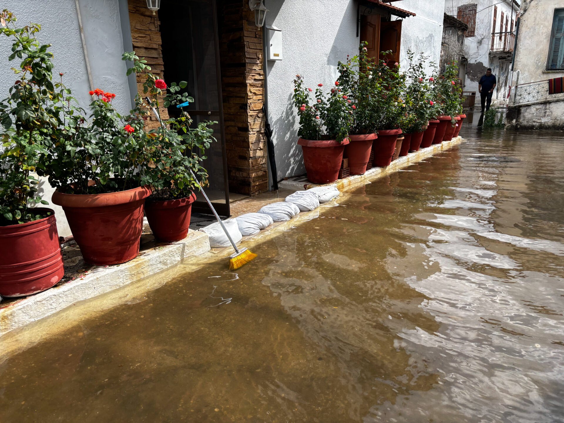Θεομηνία στην Ήπειρο – Πρέβεζα, Φιλιππιάδα και Βόνιτσα στο έλεος της κακοκαιρίας (βίντεο)