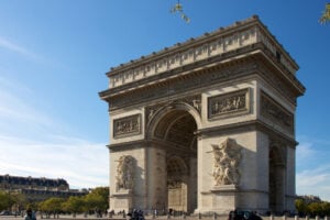 Μόνος του ο Μακρόν στην Ημέρα της Ανακωχής του Α Παγκοσμίου: «Ο κόσμος πήγε να φάει»