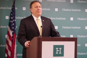 Ο Μάικ Πομπέο μπαίνει και επισήμως στο payroll της Ουκρανίας: Ο Ζελένσκι μοιράζει αδιάκοπα τα δισεκατομμύρια της Δύσης