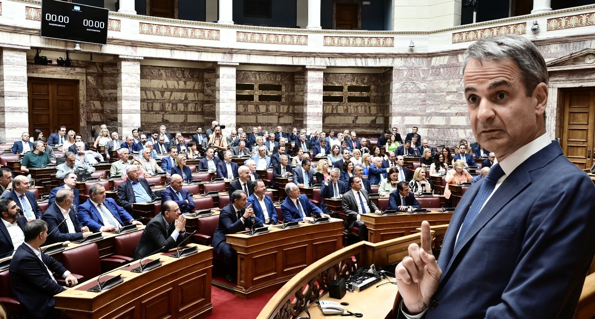 Σε αναμμένα κάρβουνα η ΝΔ – Η δικογραφία του ΟΠΕΚΕΠΕ που ανατρέπει το πολιτικό σκηνικό