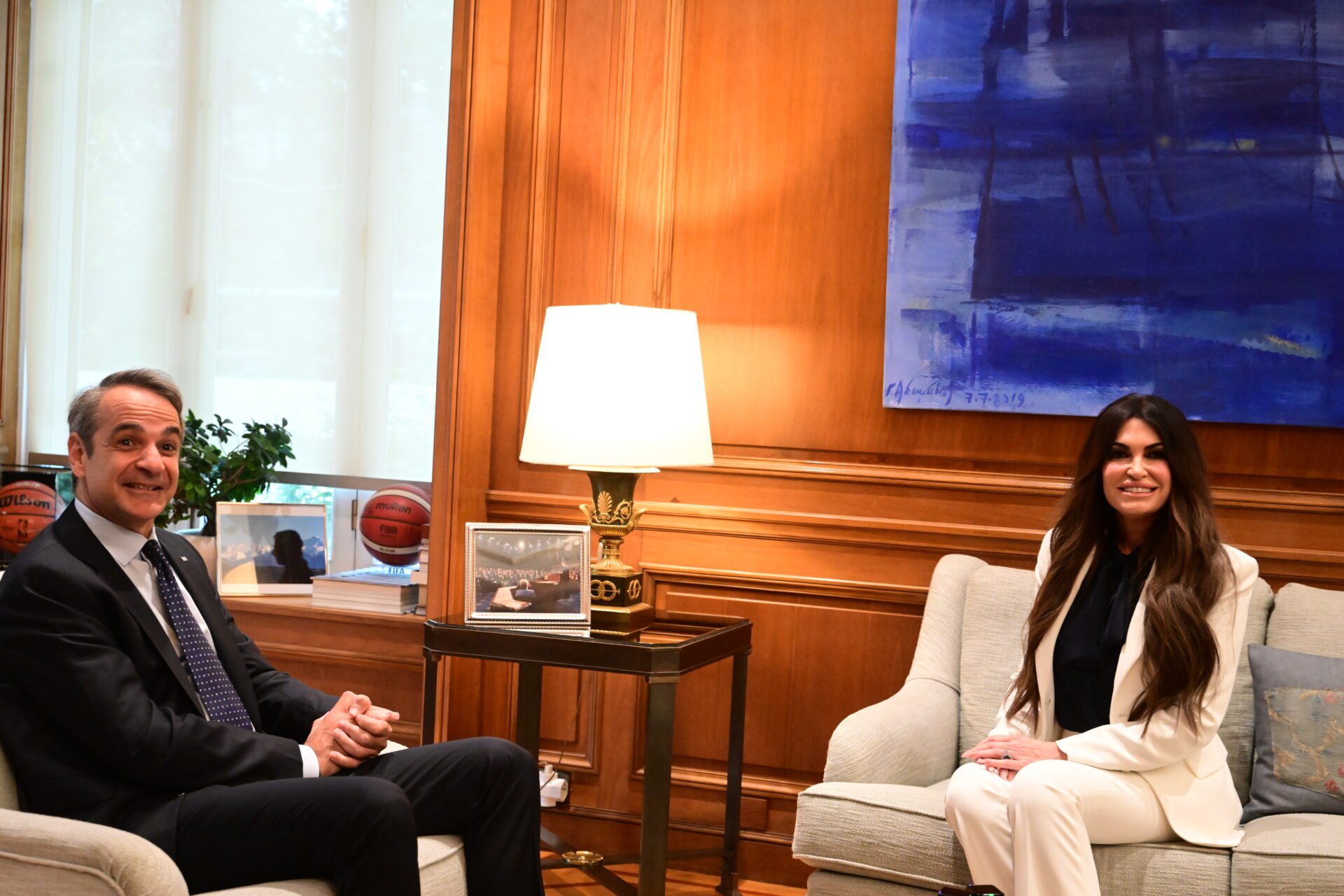 Στο Μαξίμου η Γκίλφοϊλ – Πρώτο τετ α τετ μετά το απαγορευτικό Κυριάκου