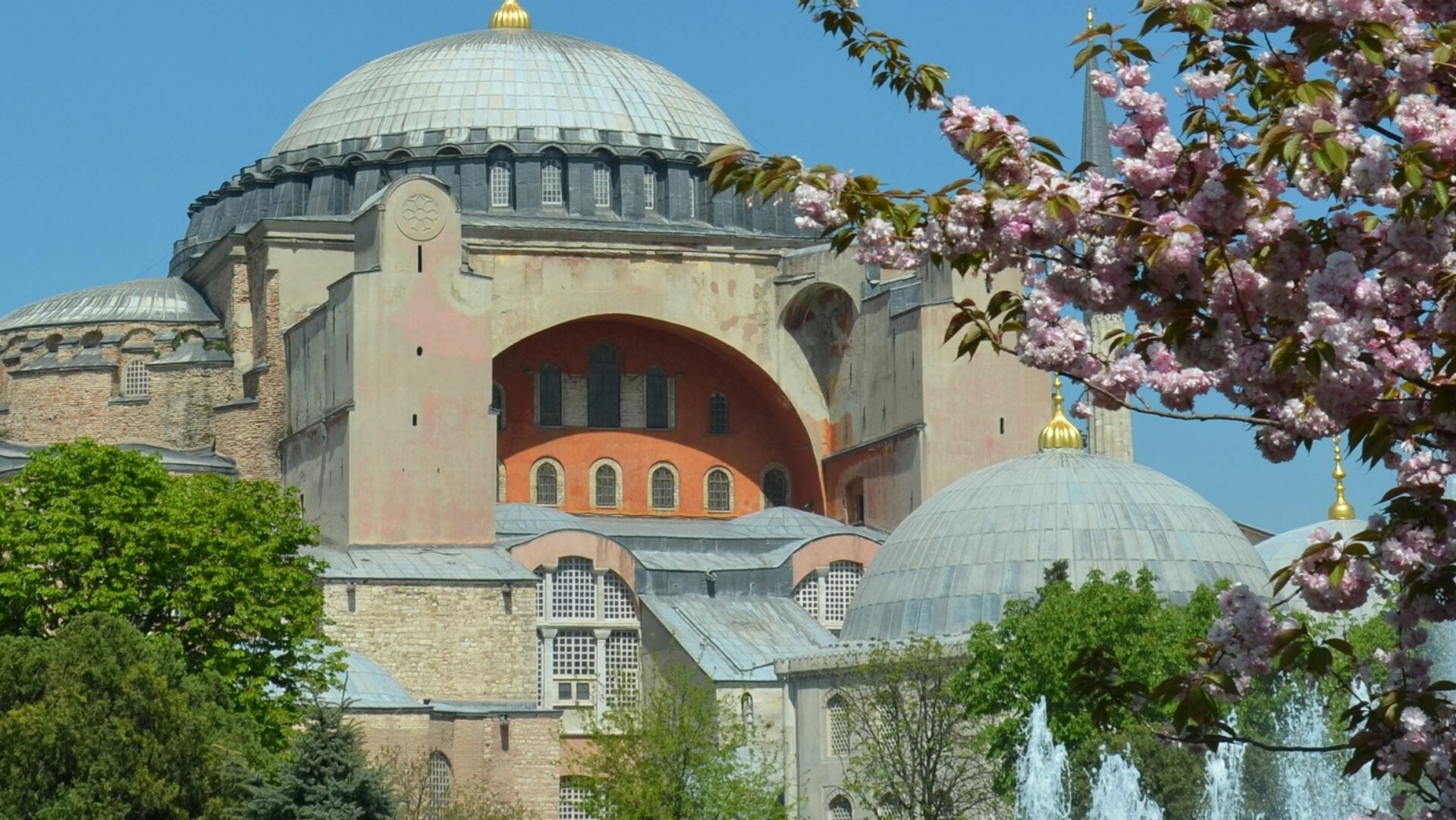 Ποιοι ήταν οι αρχιτέκτονες της Αγίας Σοφίας