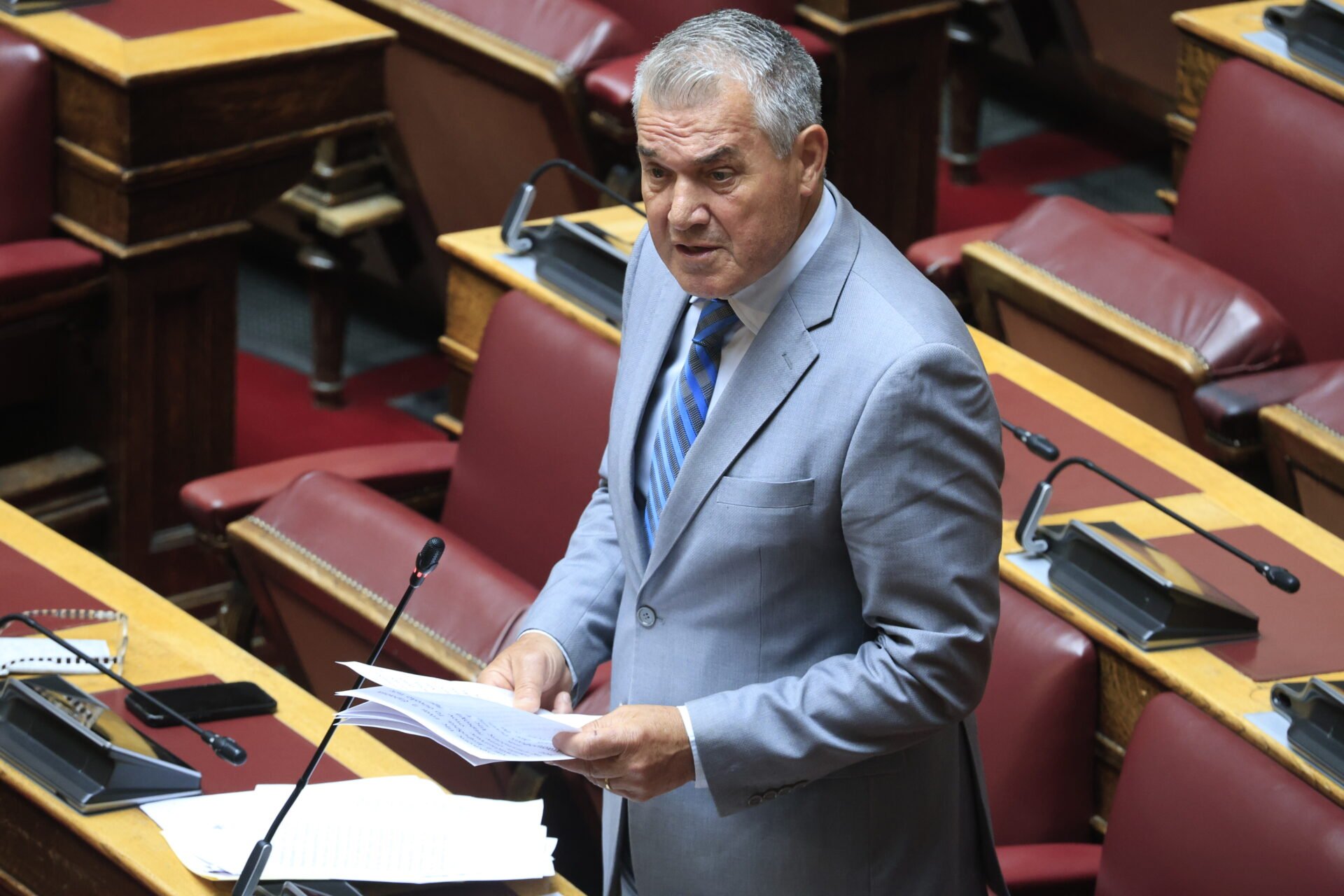 Δεν φτάνουν τα μιστά…