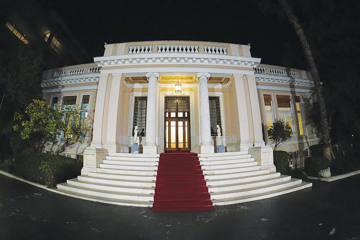 Μανώλης Κοττάκης: Η πτώση των πρωθυπουργών