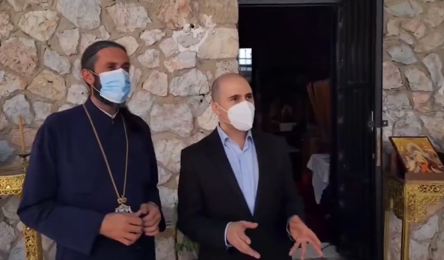 Όταν ο 46χρονος “Αρχιεπίσκοπος” – ντίλερ κατήγγειλε ρατσιστικές επιθέσεις στον ναό – καβάτζα (ΒΙΝΤΕΟ)