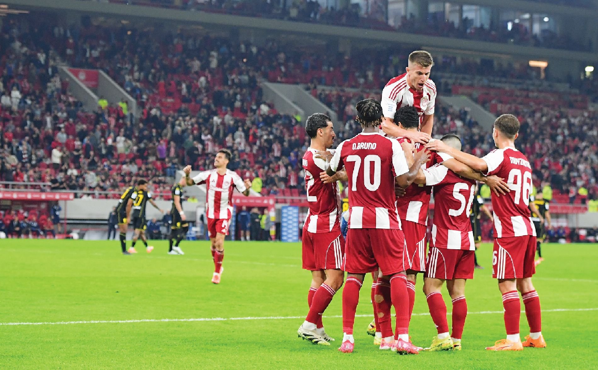 Είναι τελικός! Ο Ολυμπιακός υποδέχεται την Αϊντχόφεν σε έναν αγώνα χωρίς αύριο