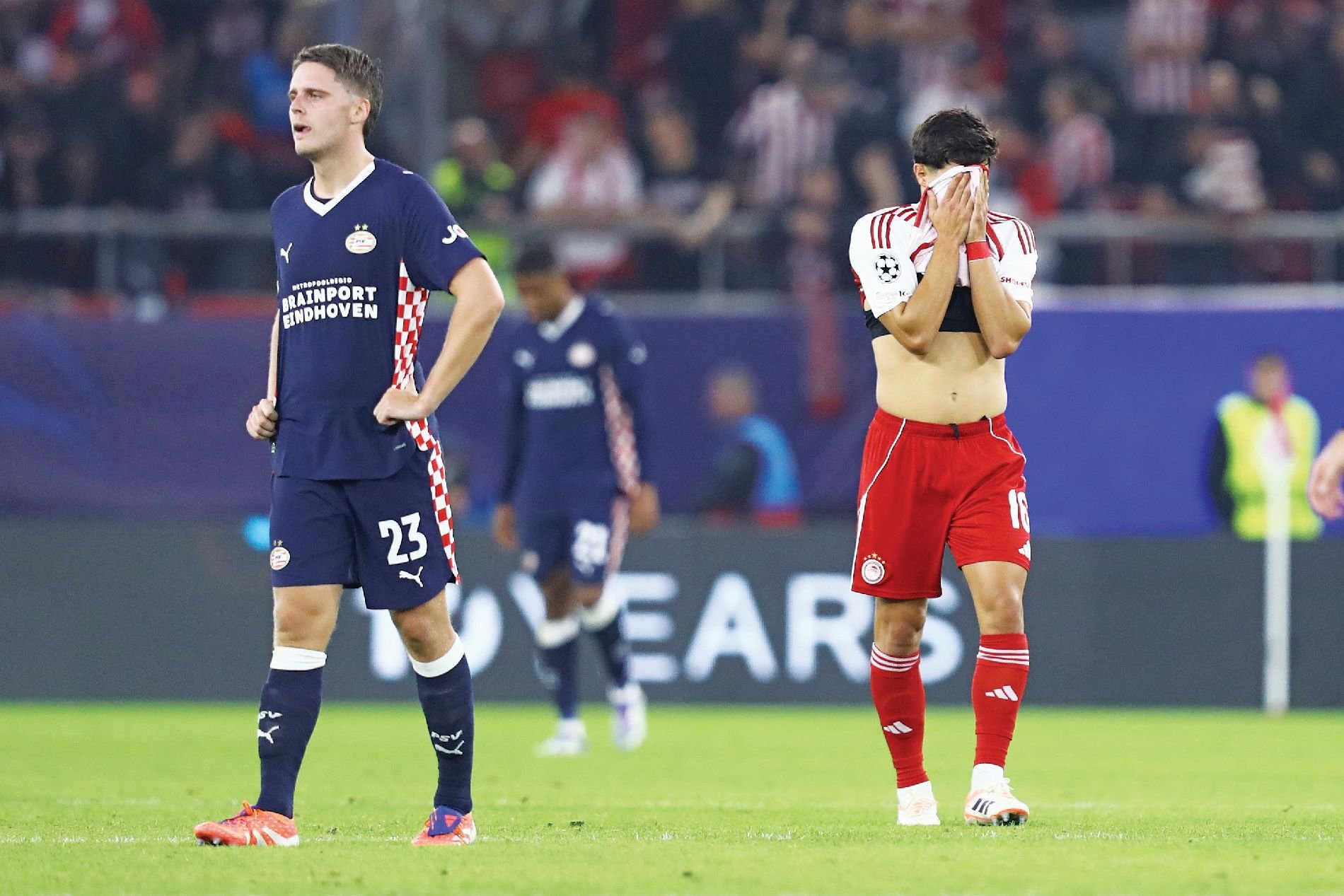 Δεν του άξιζε: Ο Ολυμπιακός έχασε τη νίκη μέσα από τα χέρια του κόντρα στην Αϊντχόφεν