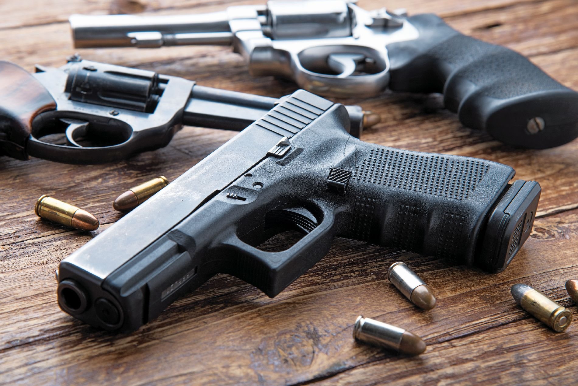 Καλύτερα Χωροφύλακες παρά παπάδες