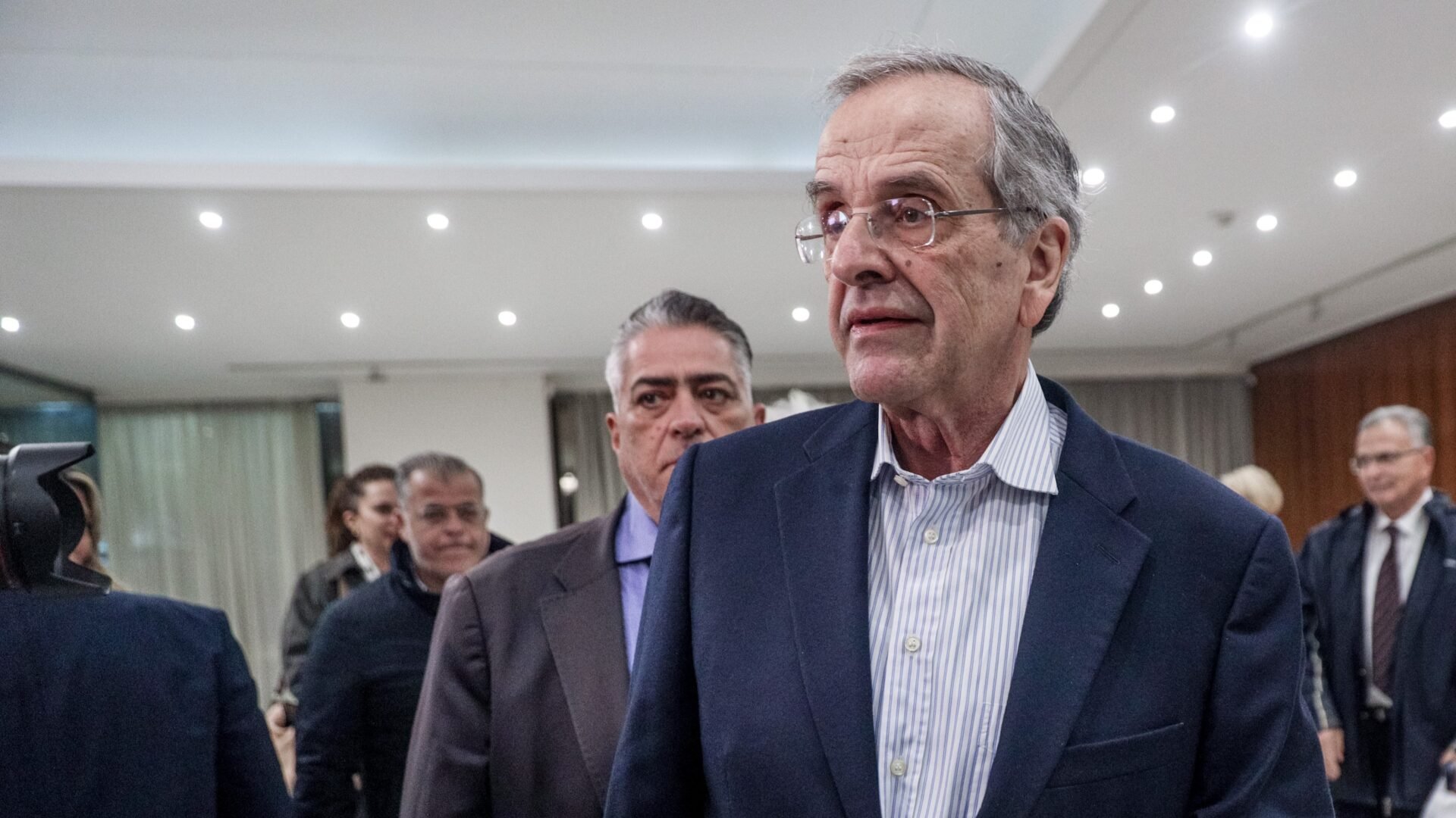 Μελετόπουλος: «Συζητάμε με Σαμαρά – Ετοιμάζει το κόμμα πριν το τέλος του έτους» (βίντεο)