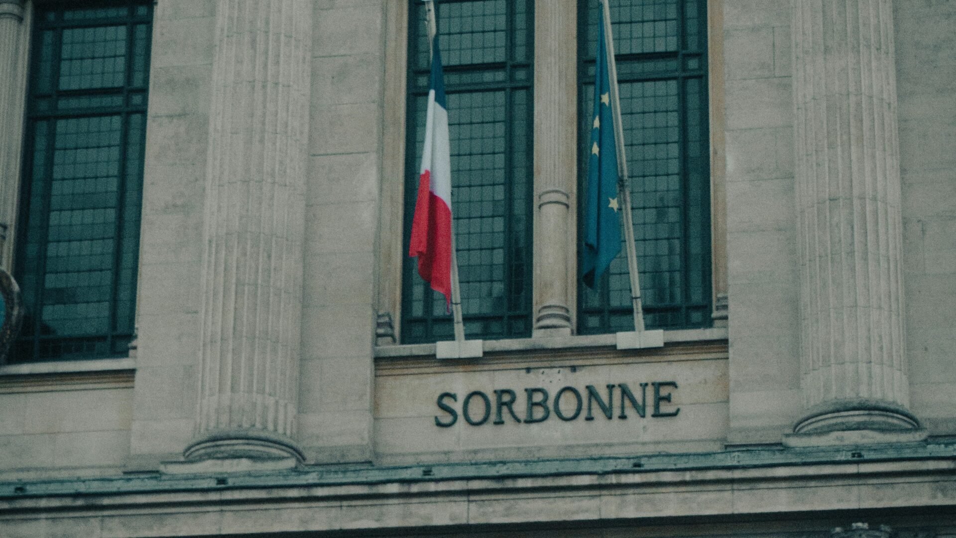 ΣΥΡΙΖΑ κατά ΝΔ: «Πού πήγαν τα… κορυφαία ξένα πανεπιστήμια που θα έρχονταν στην Ελλάδα;»