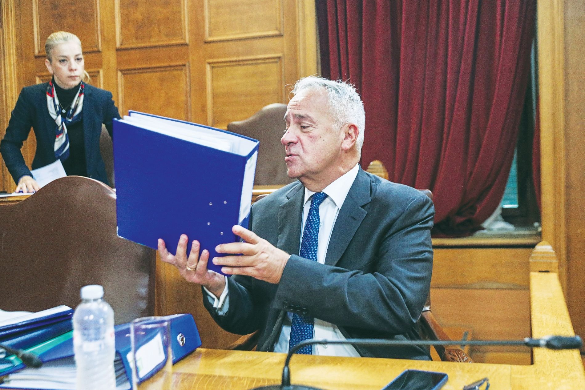 Σκάνδαλο ΟΠΕΚΕΠΕ: Θεατρική παράσταση Βορίδη στην Εξεταστική