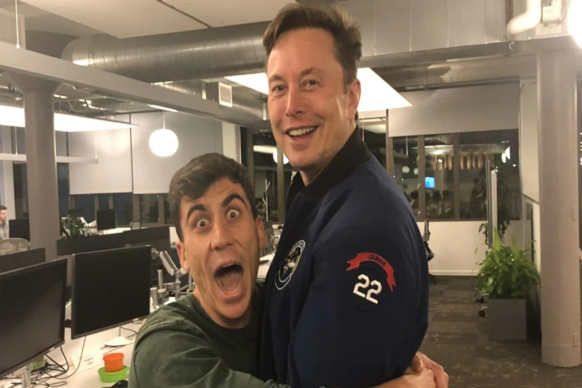 Νέα επίθεση λατρείας προς τον Φειδία Παναγιώτου από Έλον Μασκ: Ψηφίστε τον για πρόεδρο της Ευρωπαϊκής Ένωσης