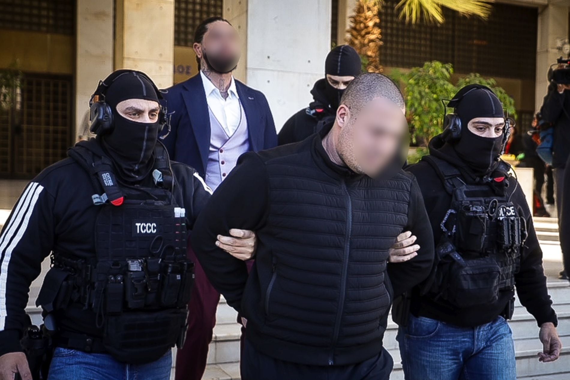 Φοινικούντα: Στην ανακρίτρια Καλαμάτας οι συλληφθέντες για το διπλό φονικό – «Ο ανιψιός είναι σε άθλια κατάσταση», λέει ο δικηγόρος του