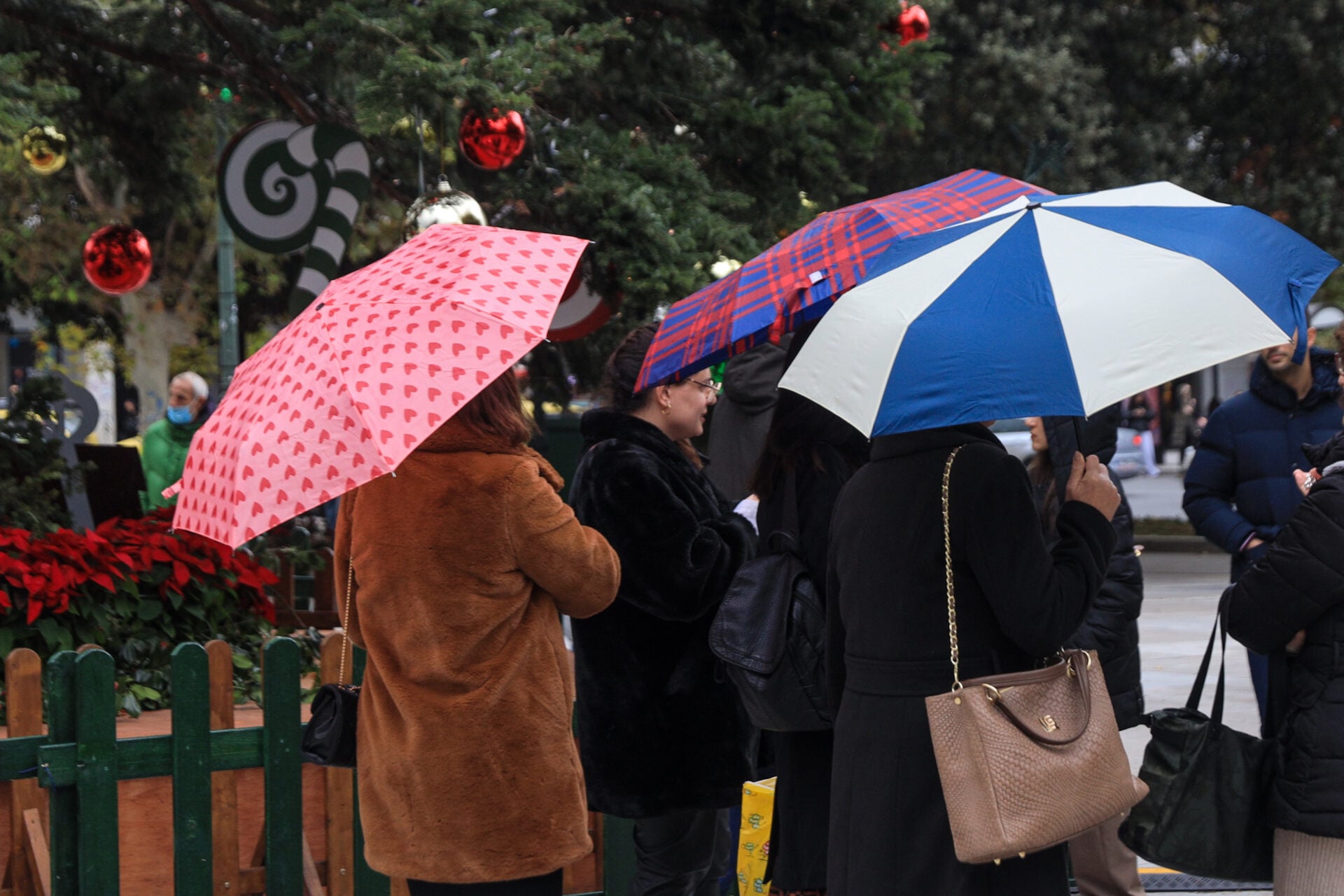 Προ των πυλών διαδοχικά κύματα κακοκαιρίας – Ποιες περιοχές θα δεχτούν τα πιο έντονα φαινόμενα ενόψει Χριστουγέννων