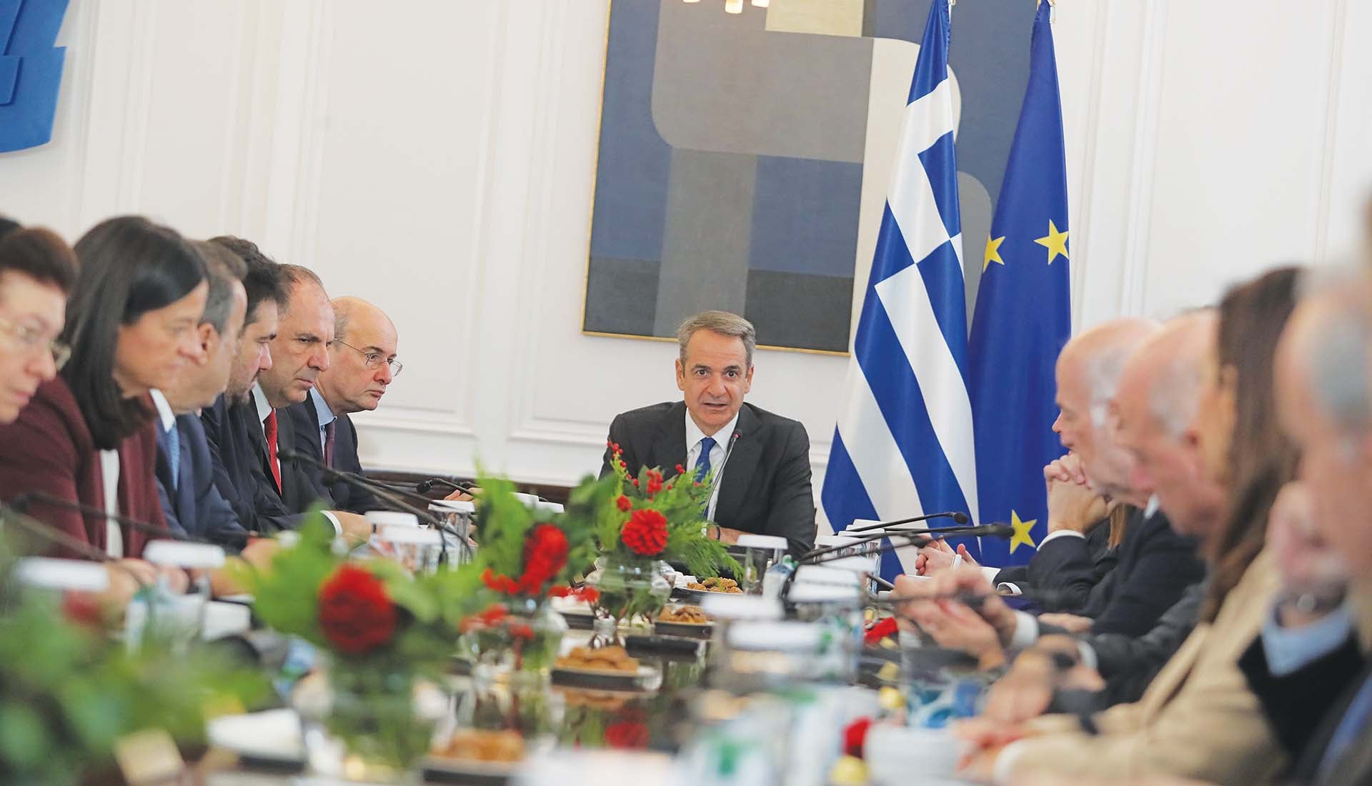 Τρεις συν ένας λόγοι «οδηγούν» τον Μητσοτάκη σε εκλογές