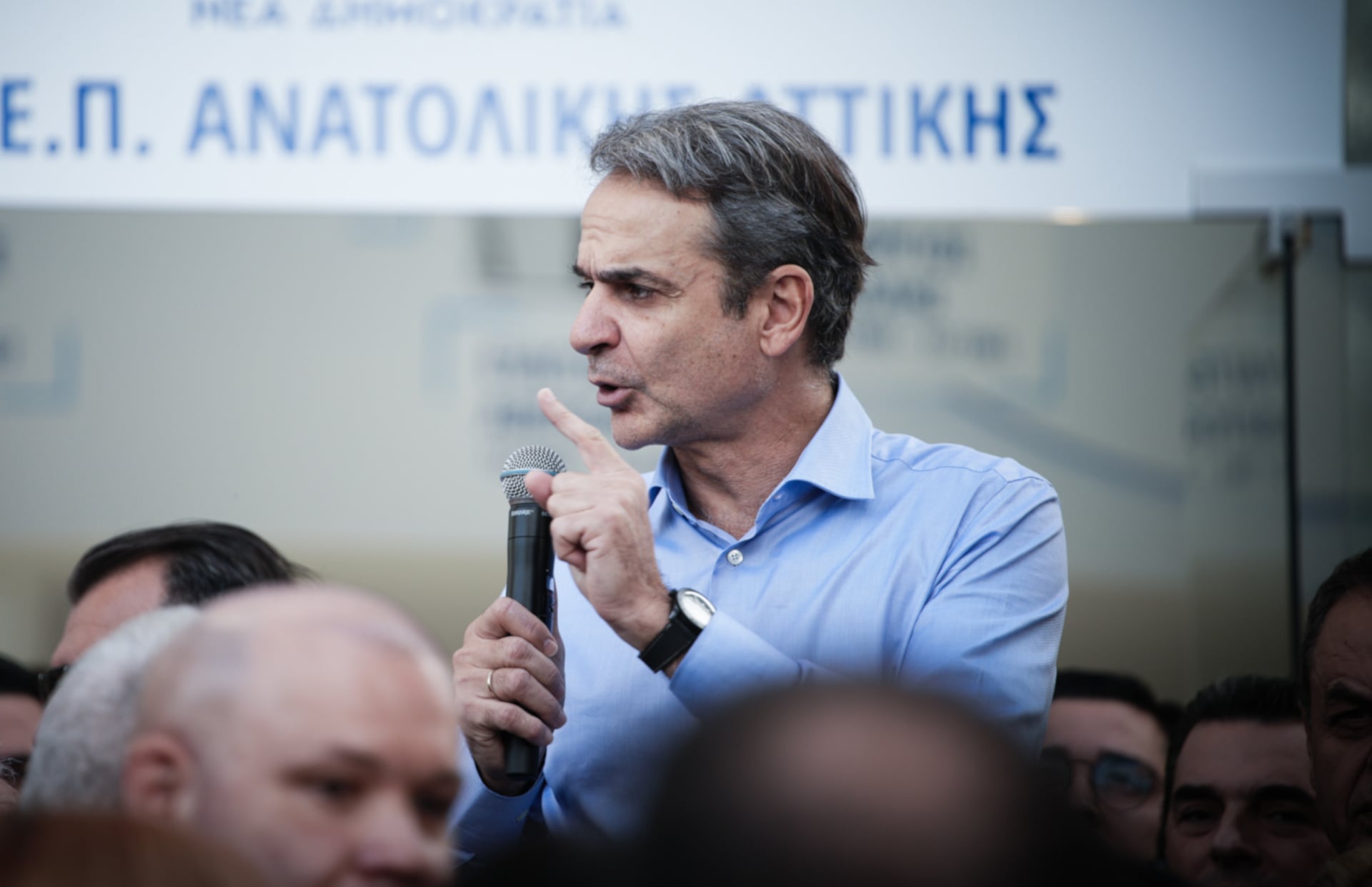 Ο Πρωθυπουργός καλεί τους αγρότες σε διάλογο: Ζητά «συγκεκριμένα αιτήματα» αλλά ο ίδιος στερείται ουσίας