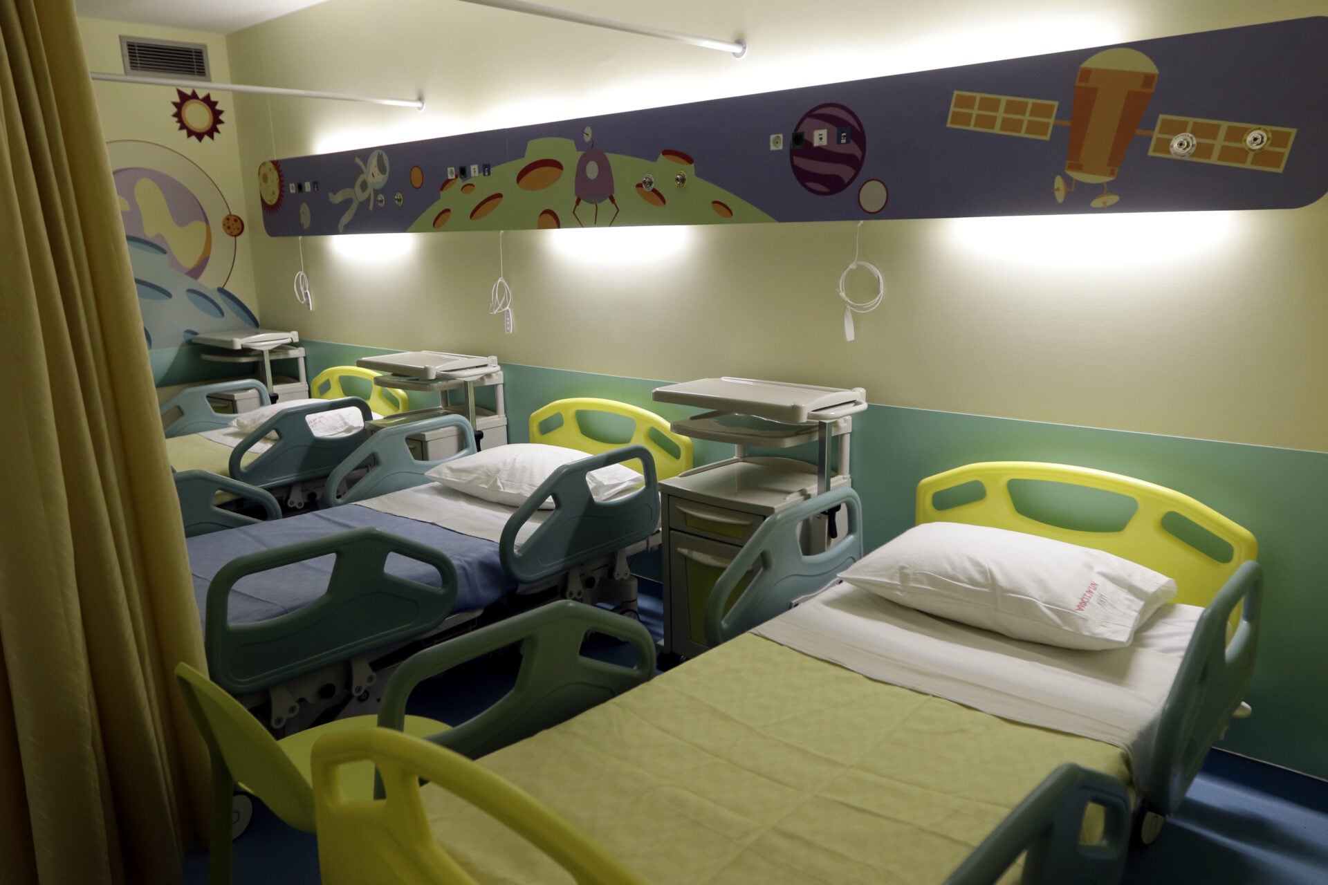 «Ραγίζει» καρδιές η επιστολή εκπαιδευτικού σε εγκαταλελειμμένο παιδί σε νοσοκομείο: «Ντρέπομαι, σου είπα ψέματα»