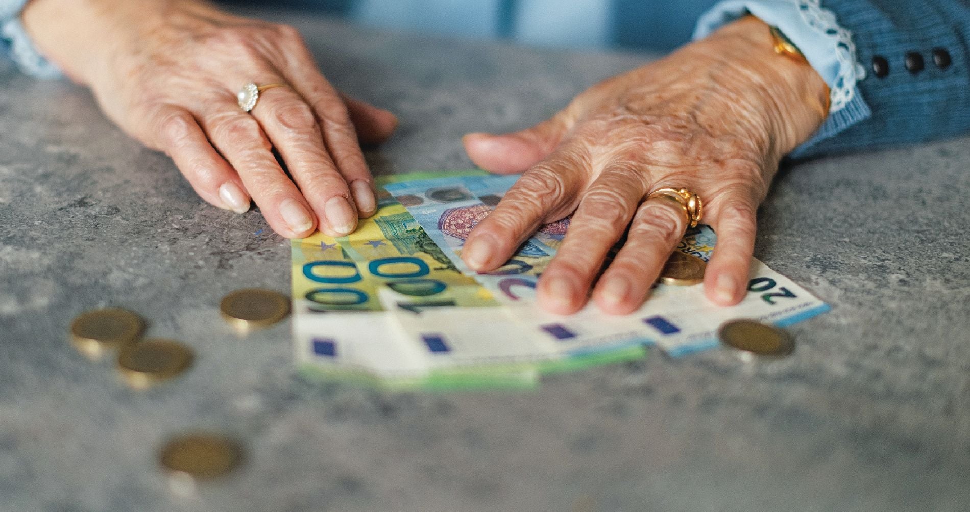 Λύση στον γρίφο της ασφαλιστικής κατηγορίας για ελεύθερους επαγγελματίες και αγρότες – Δείτε τον πλήρη οδηγό