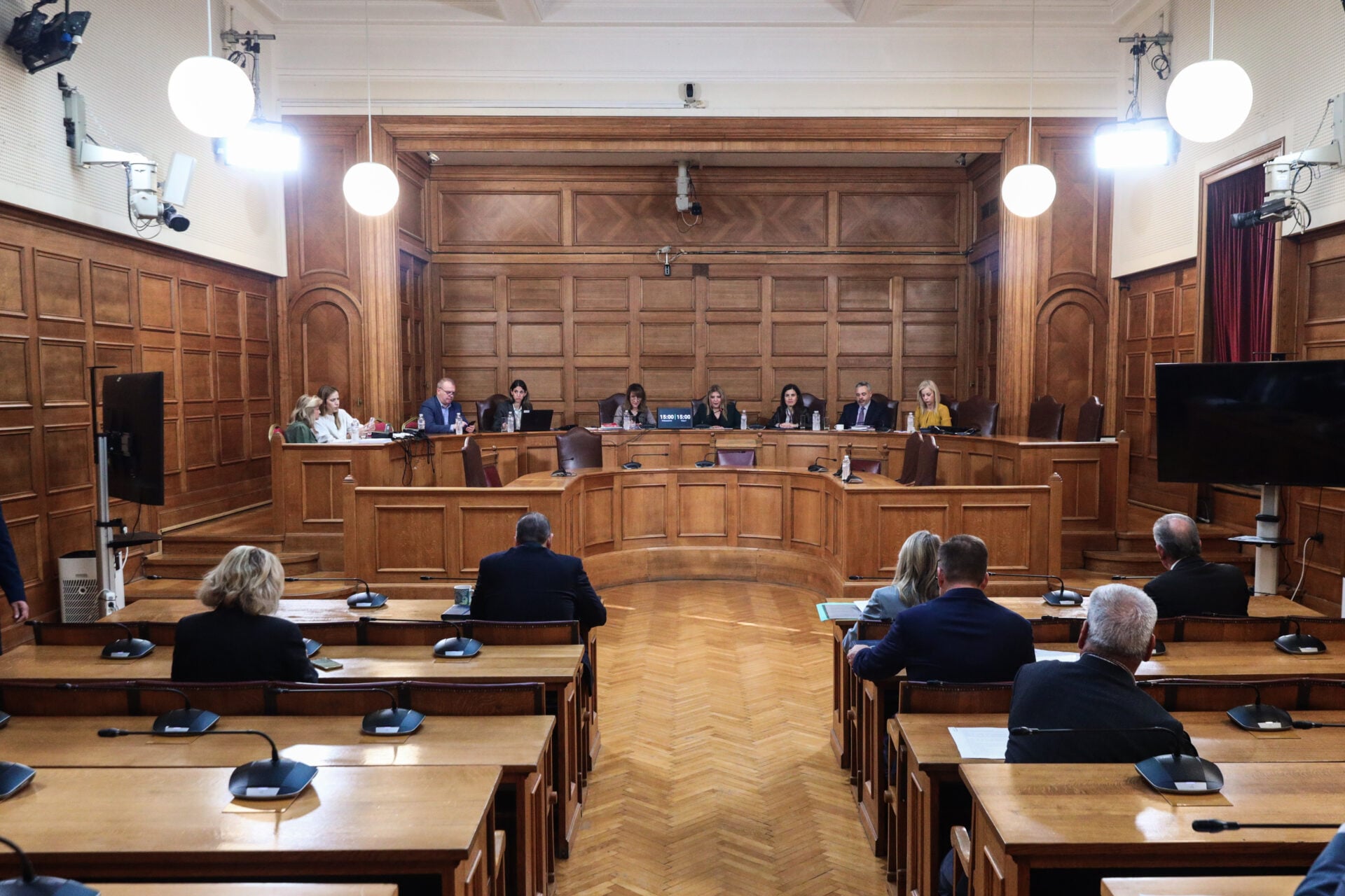 Εξεταστική για τον ΟΠΕΚΕΠΕ: Καταθέτουν Μαγειρίας και Μπουνάκης – Καταγγελίες, Ferrari και επιδοτήσεις στο μικροσκόπιο