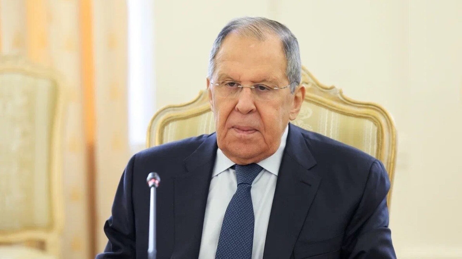 Σκληρή προειδοποίηση Λαβρόφ: «Όποια ευρωπαϊκά στρατεύματα μπουν στην Ουκρανία θα είναι “νόμιμος στόχος”»