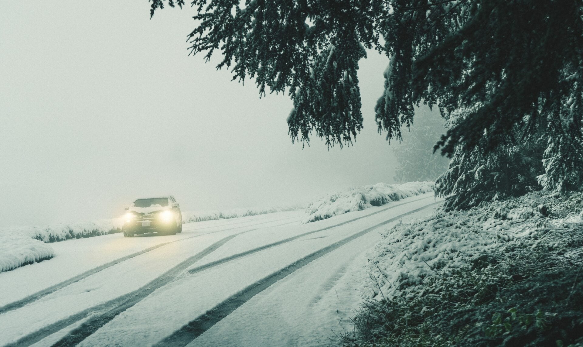 Θρίλερ στις Σέρρες: Εντοπίστηκε στα χιόνια το αυτοκίνητο του αγνοούμενου διοικητή της Πυροσβεστικής