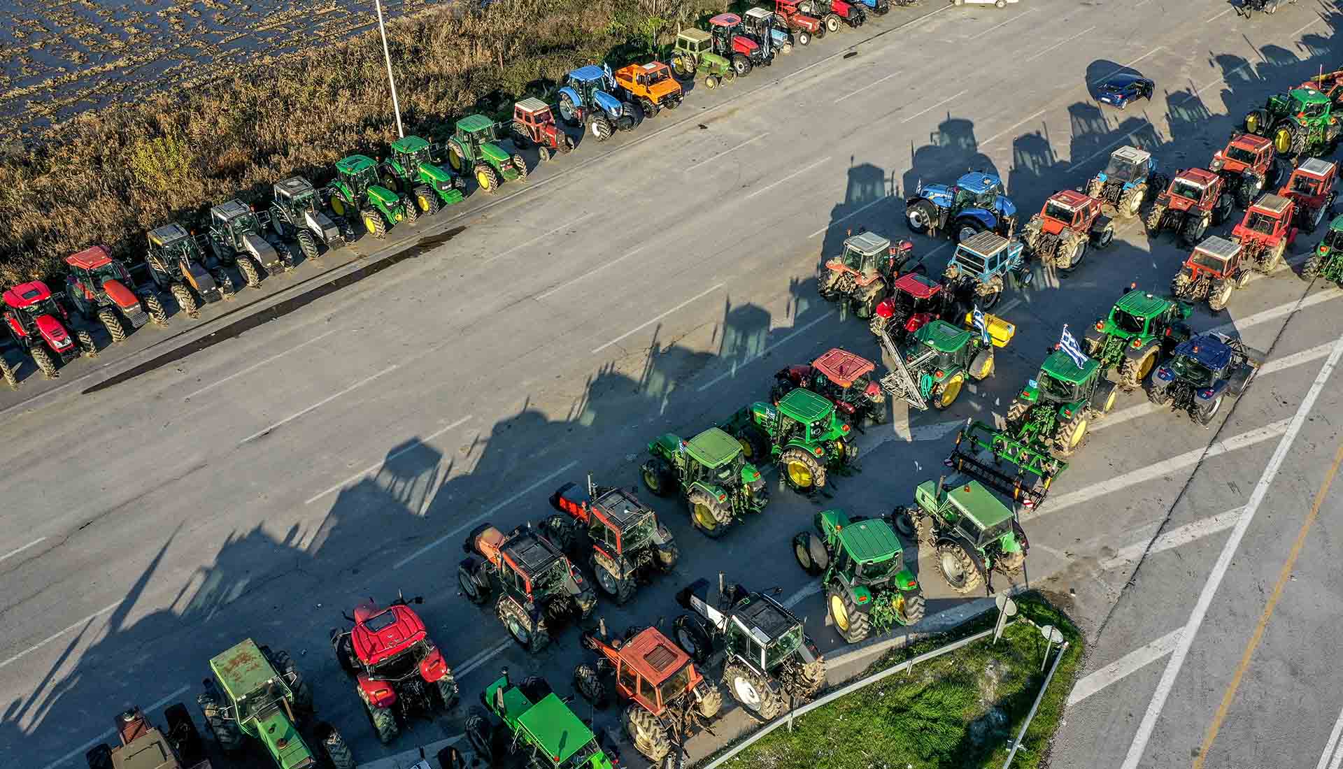 Τρέμουν μήπως τα τρακτέρ φτάσουν έξω από τη Βουλή
