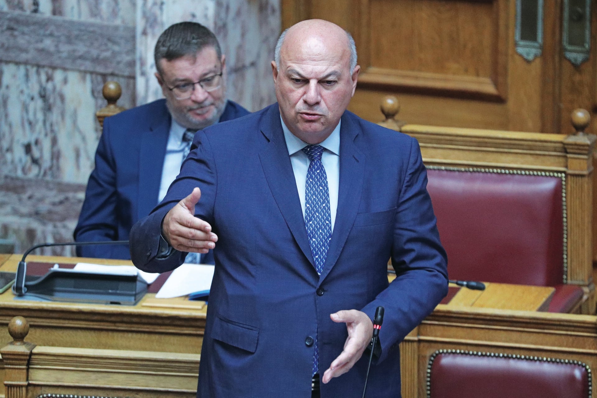 Κώστας Τσιάρας: Μοιραίος πρωταγωνιστής και ασπίδα του Κυριάκου