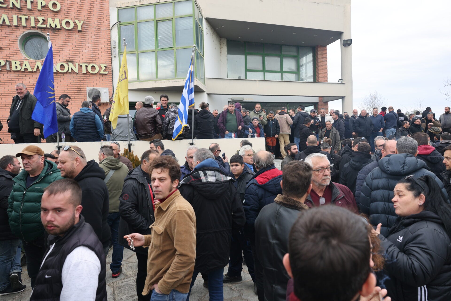 Μπλόκα: Σε εξέλιξη η κρίσιμη πανελλαδική σύσκεψη στα Μάλγαρα – Εισηγήσεις για κλιμάκωση