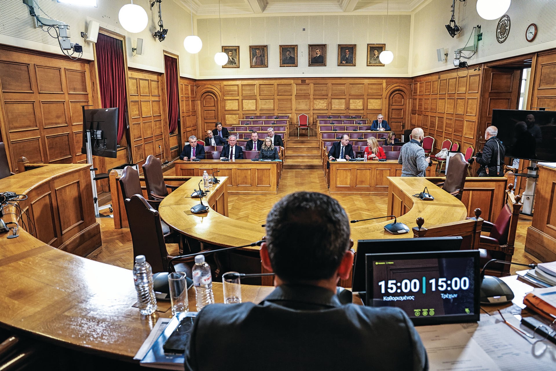 Βάζουν άρον άρον «ταφόπλακα» στην εξεταστική του ΟΠΕΚΕΠΕ