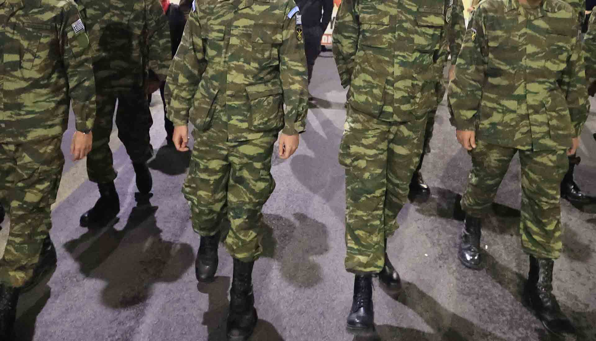 Απόστρατοι, επίτιμοι, ομότιμοι, πρώην