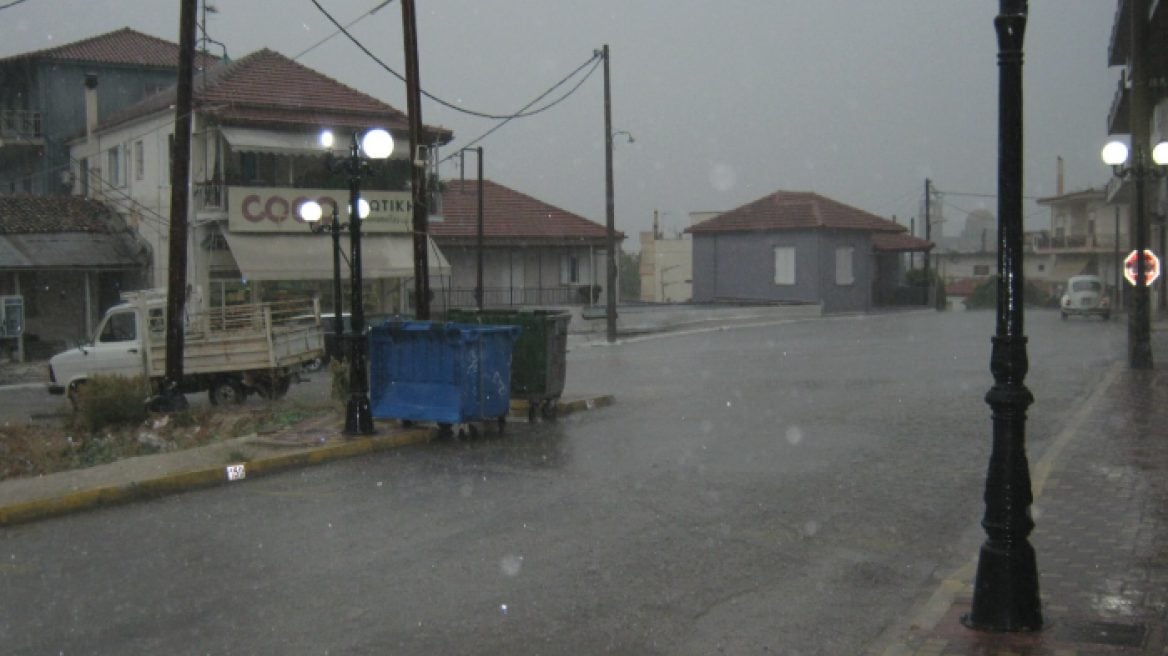 Ισχυρές βροχοπτώσεις στη Λακωνία- Πλημμύρες και κλειστά σχολεία στον δήμο Σπάρτης