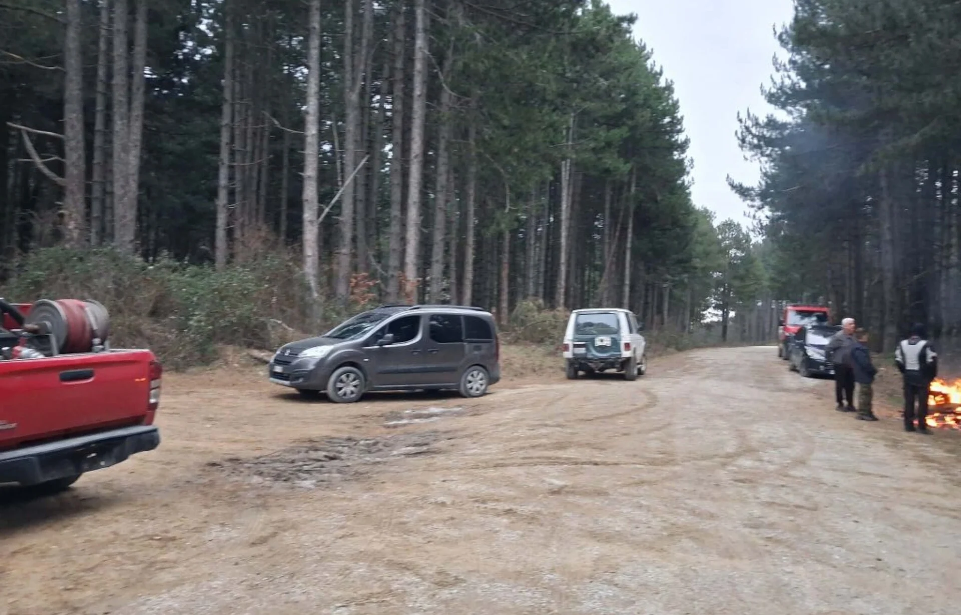 Σέρρες: Ημίγυμνος και με τραύματα στα χέρια βρέθηκε ο αγνοούμενος πυροσβέστης