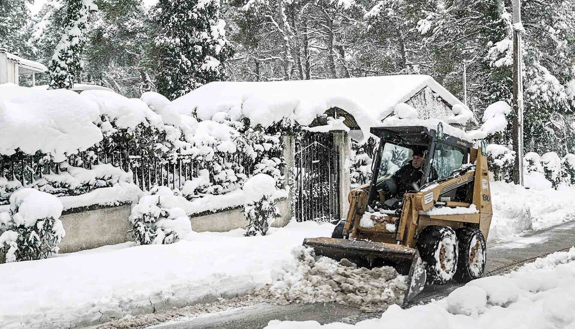 Κακοκαιρία, Νταβός και ελληνική μίρλα: Μια χώρα σε ψύξη