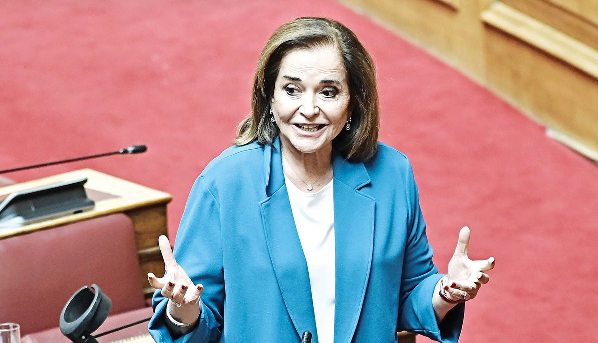 Από το κολαστήριο στη σάτιρα και από τη Βουλή στο… βούκινο