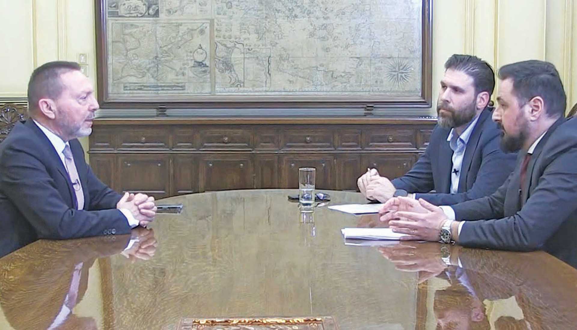 Αντιδρά η αντιπολίτευση στην επανεκλογή Στουρνάρα