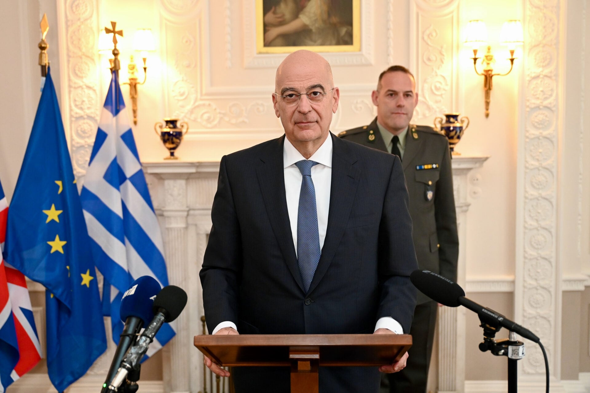 Δένδιας: «Το υστέρημα του φορολογούμενου δεν αρκεί για τις ένοπλες δυνάμεις, χρειάζονται δωρεές από εφοπλιστές»