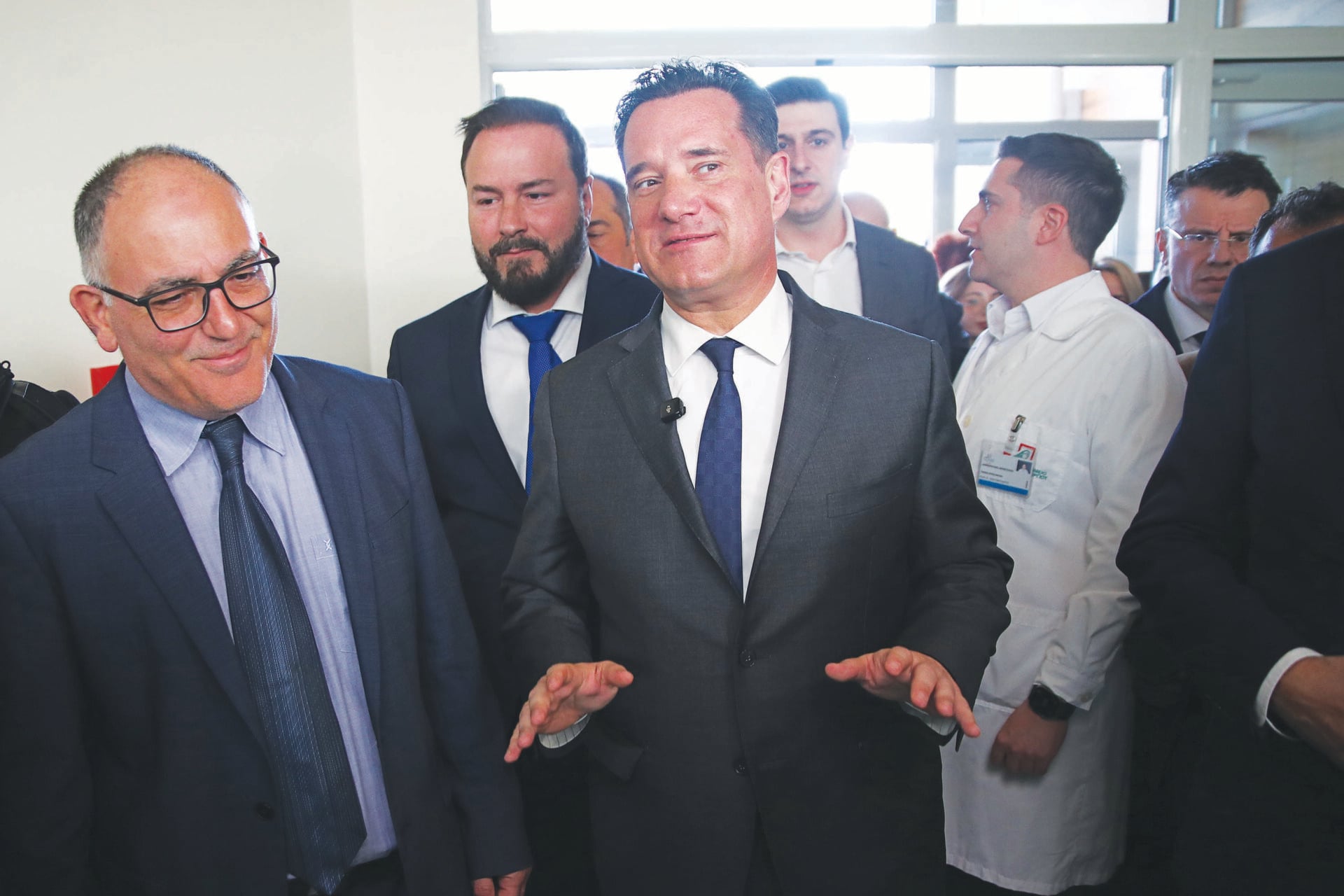 Εχουμε υπουργό Υγείας που τον ακούς κι αρρωσταίνεις!