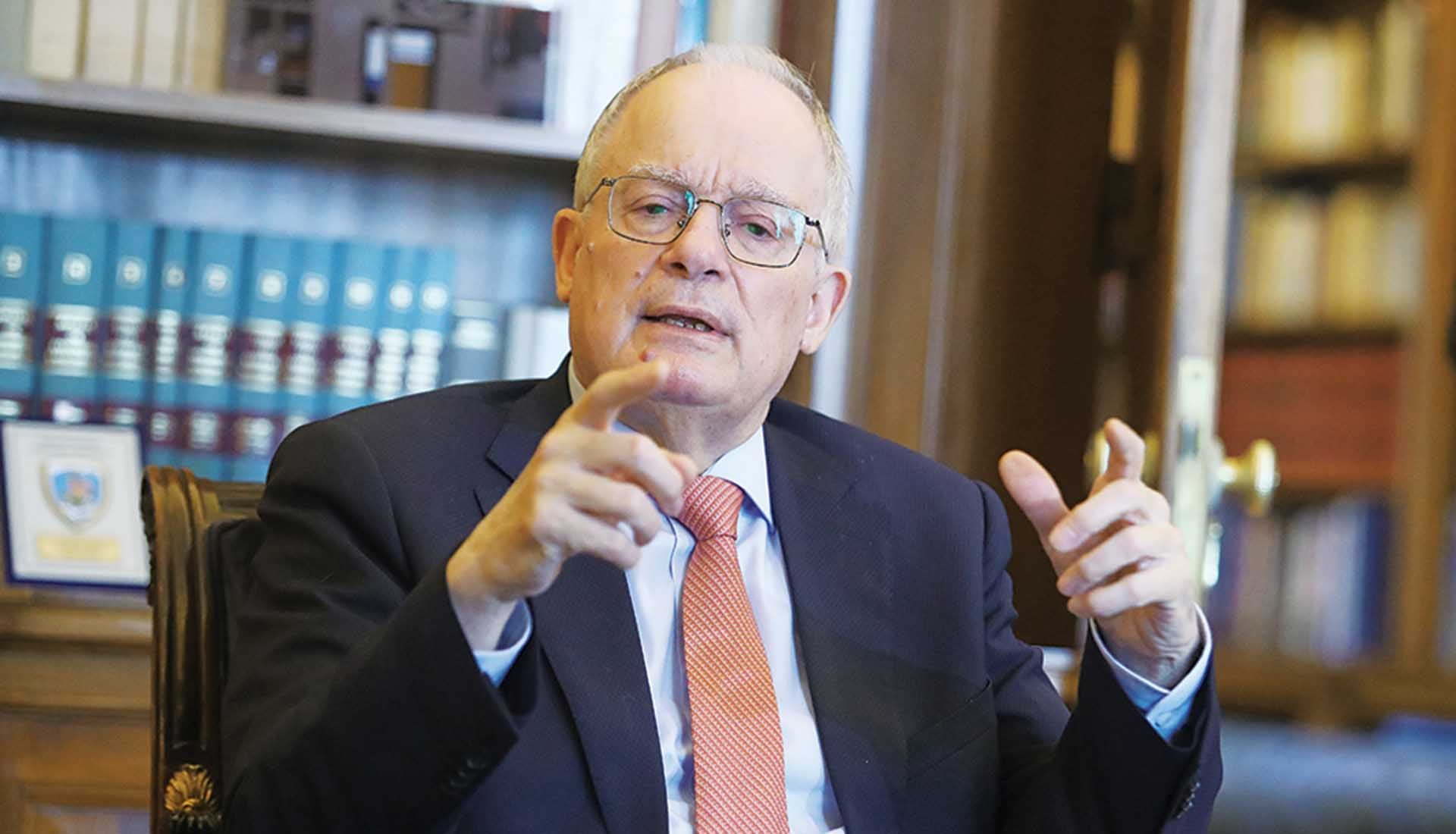 Η Επανάσταση του… 1981 και η χώρα που δεν ντρέπεται πια