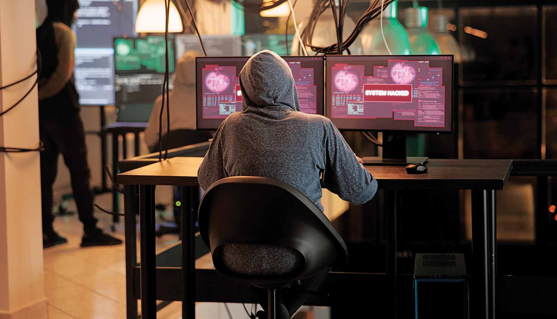 Πυρ ομαδόν κατά Κυριάκου για τις υποκλοπές