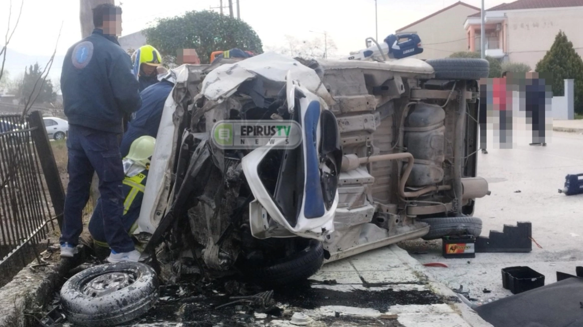 Σοβαρό τροχαίο στα Ιωάννινα: Στο νοσοκομείο δύο οδηγοί (βίντεο)