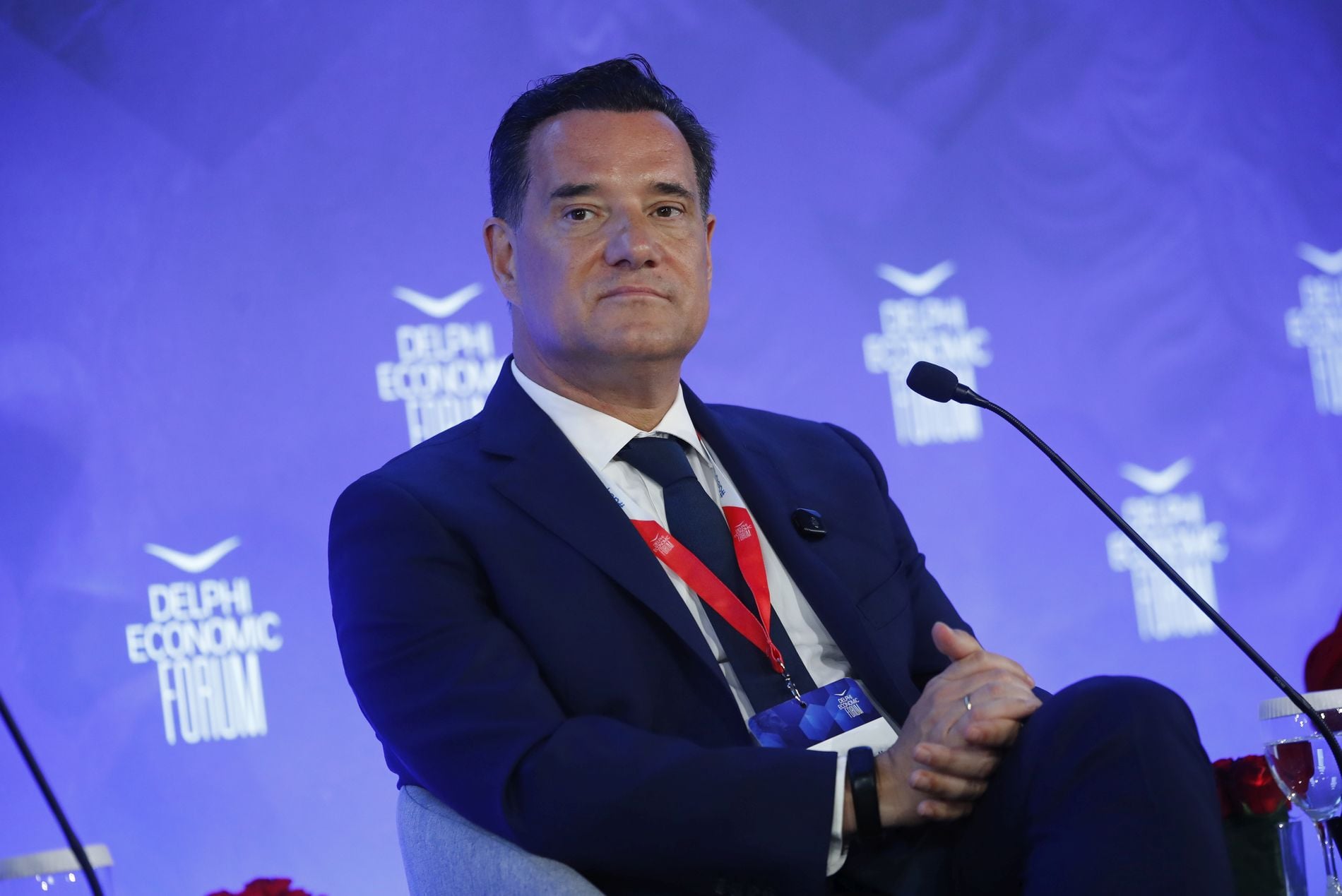 Νέα θρασύτατη επίθεση Άδωνι κατά Κοβέσι: «Νομίζει ότι οι Έλληνες Δικαστές είναι παιδάκια που τα απείλησε η δασκάλα τους;»