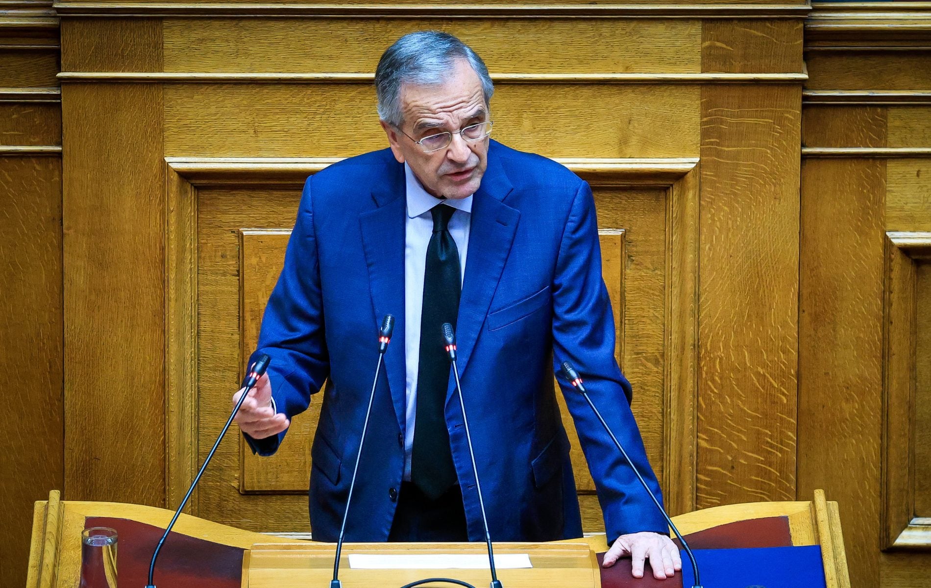 Βολές Σαμαρά κατά Μητσοτάκη: Ζητά απαντήσεις για την παρακολούθηση του τηλεφώνου του