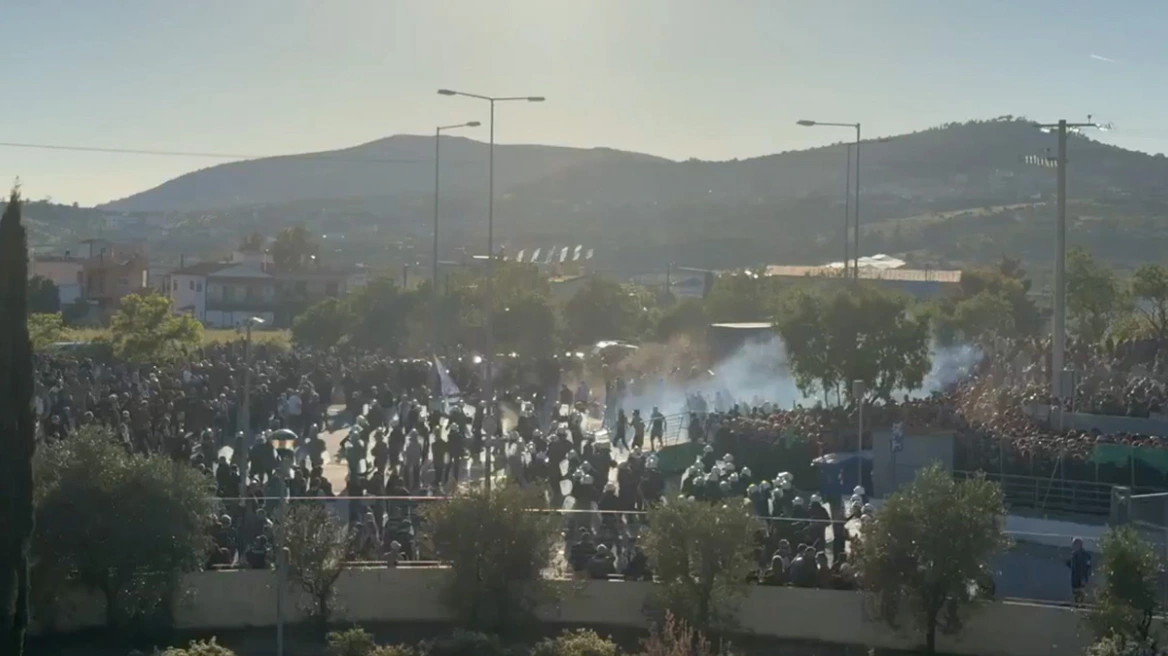 ΠΑΟΚ – ΟΦΗ: Επεισόδια πριν τον τελικό έξω από το Πανθεσσαλικό