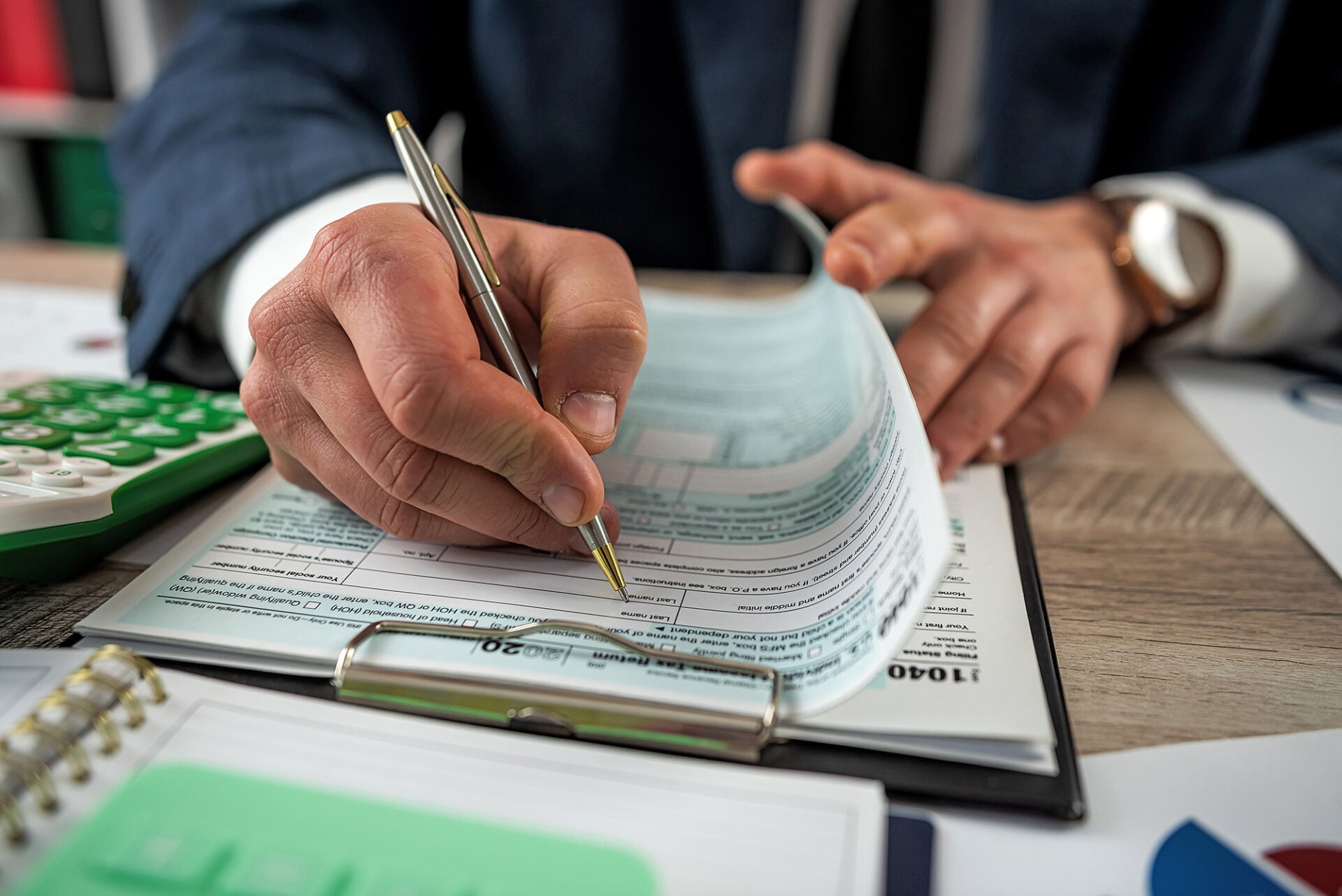 Από τον εκσυγχρονισμό στον Τσίπρα, τα «καρφώματα» στην Εφορία και τα παράδοξα της γραφειοκρατίας