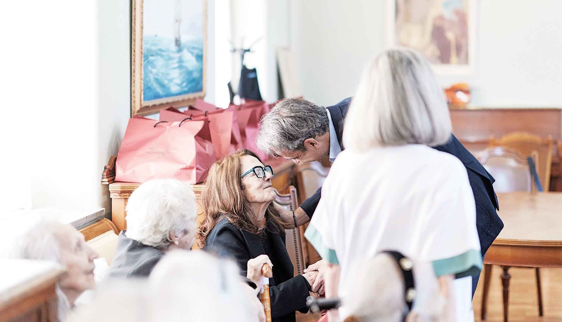 Ο Μητσοτάκης ψάχνει απεγνωσμένα διέξοδο