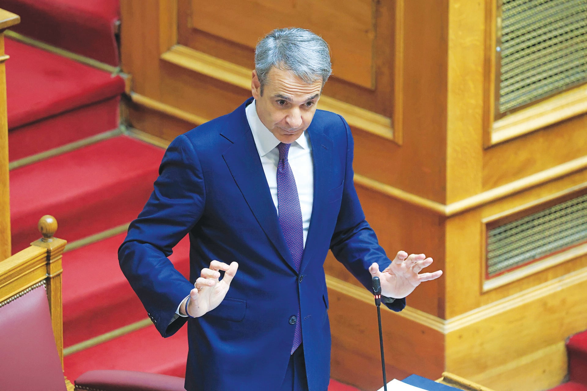 «Ιδρωμένες φανέλες» και «λερωμένα εσώρουχα»